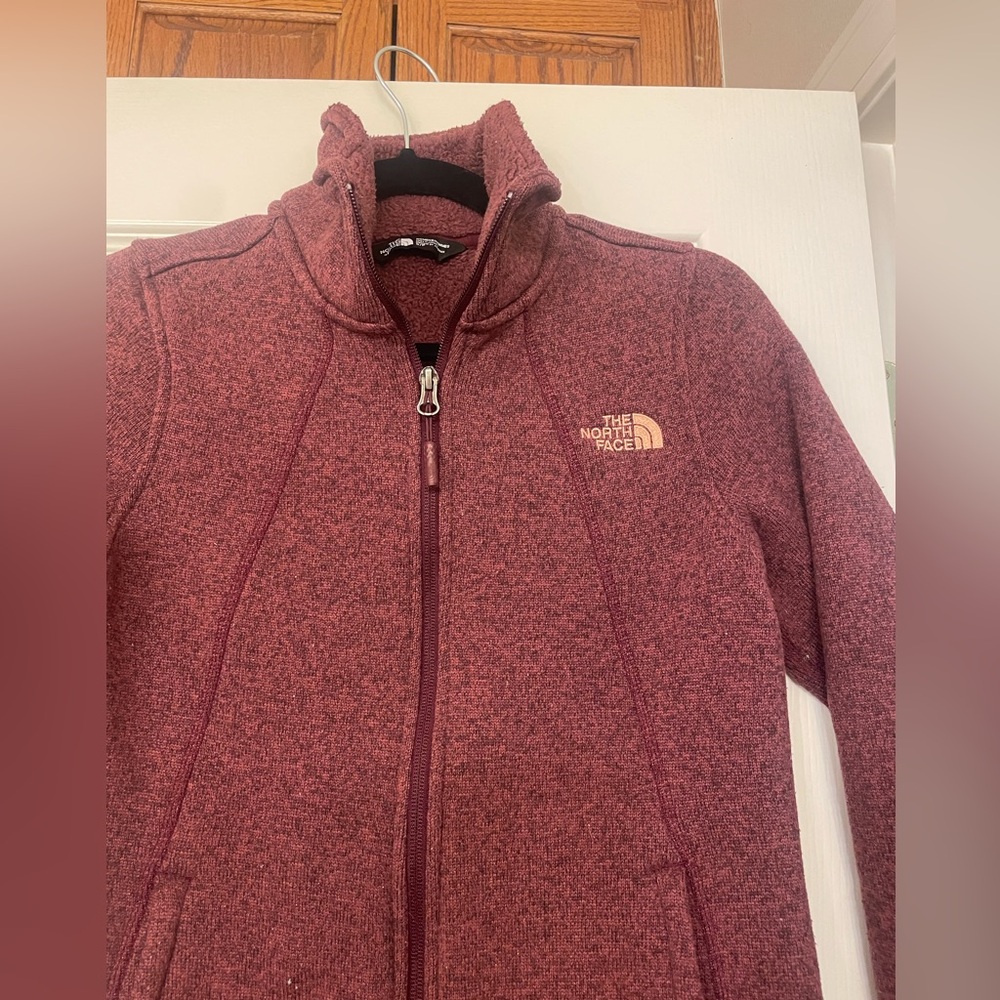 The North Face fleece lined full zip burgundy color size small jacket - Picture 2 of 6